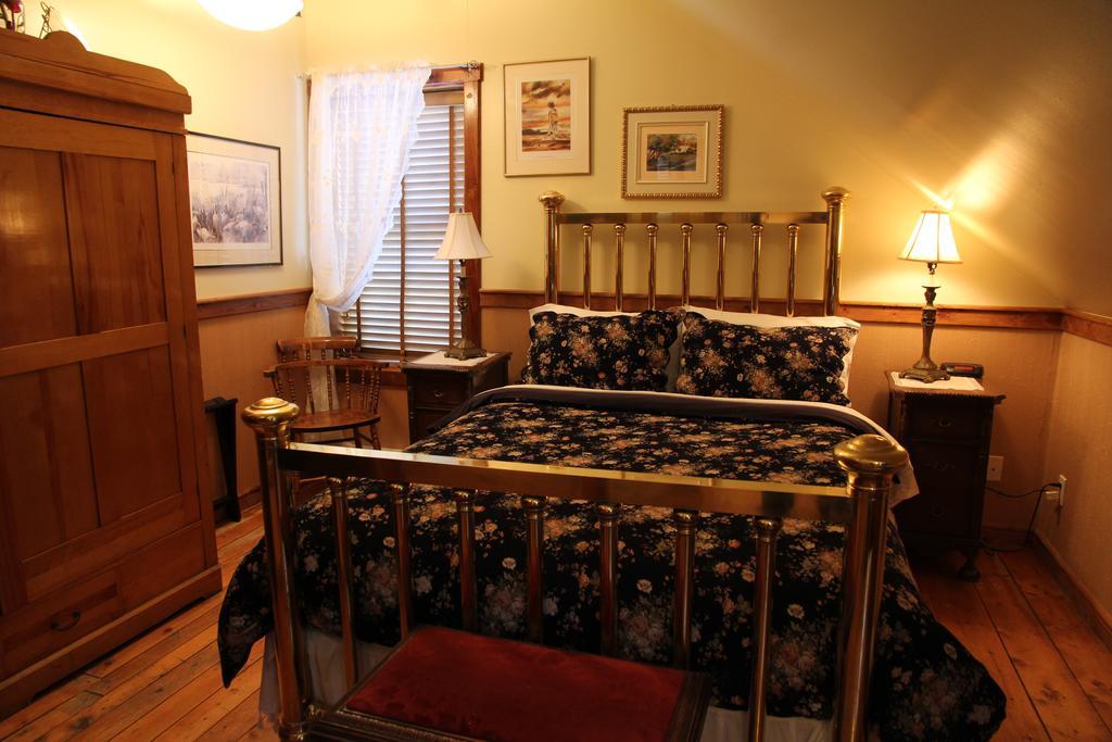 B&B Les Deux Pignons Petit-Saguenay Exteriér fotografie